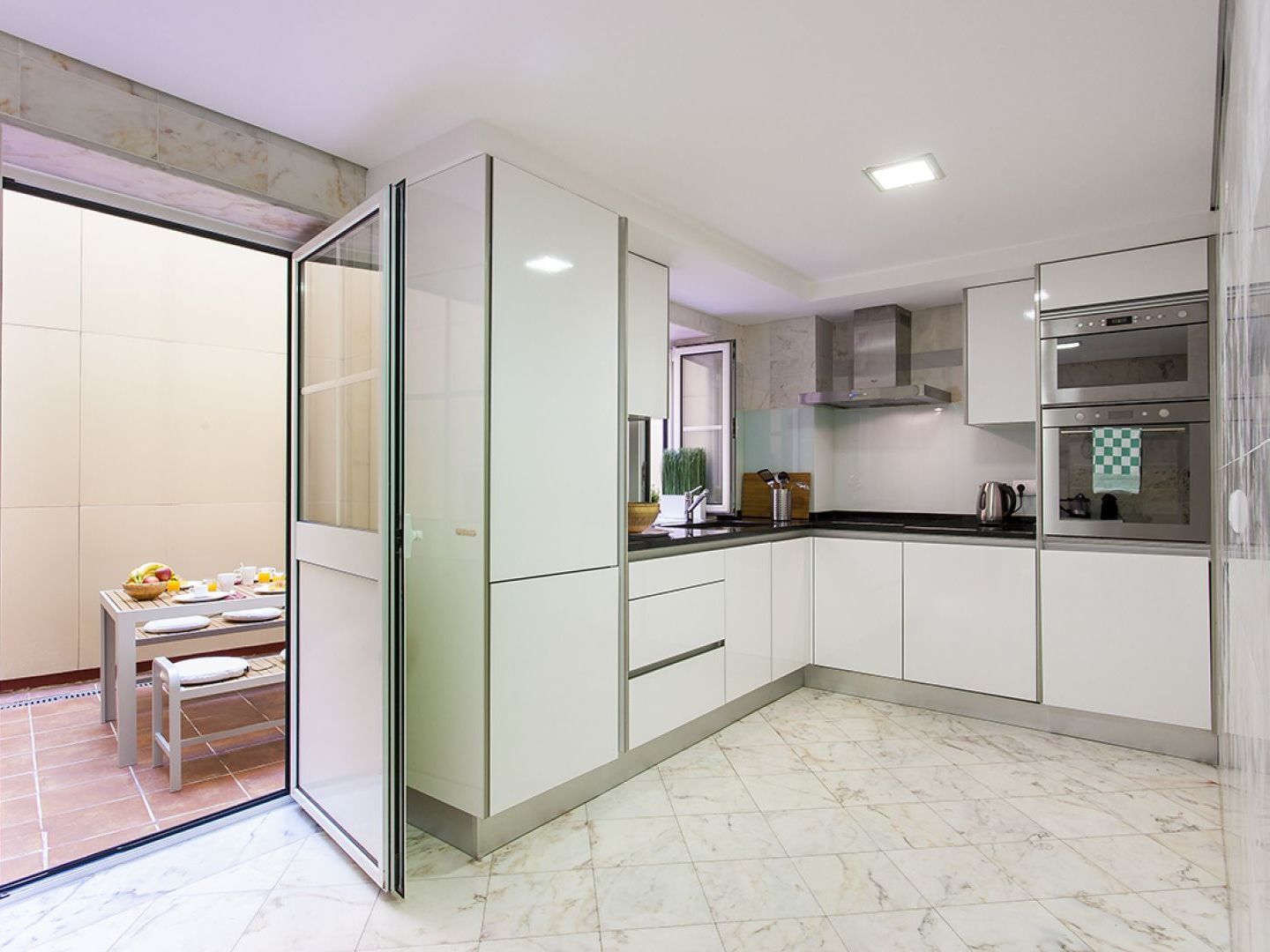 Chiado Patio Apartment Lisbon Exterior photo