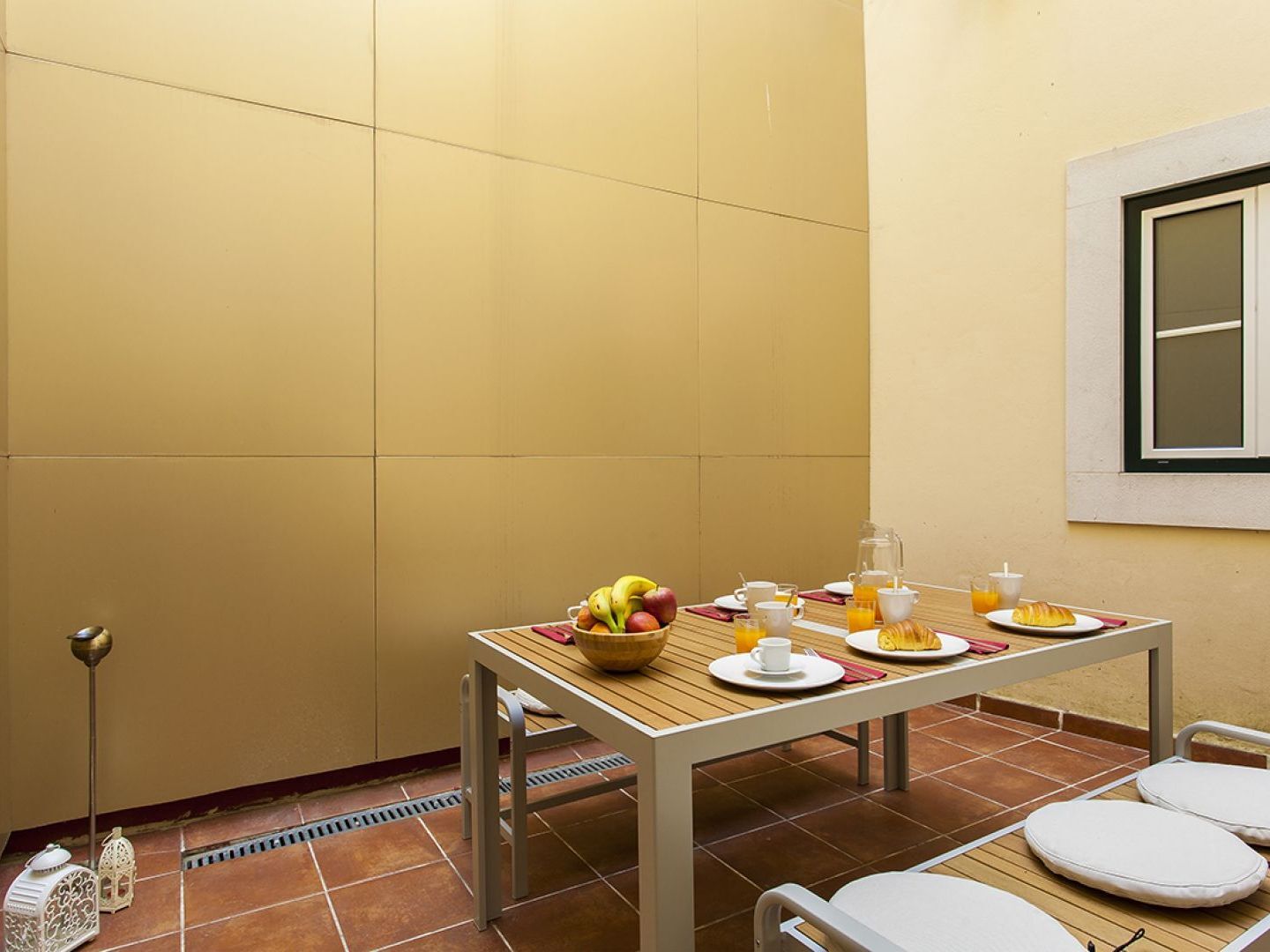 Chiado Patio Apartment Lisbon Exterior photo